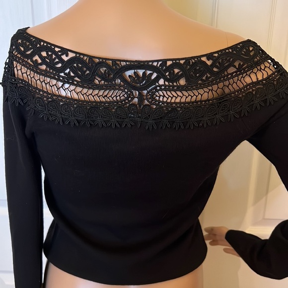 Moda international sexy black off shoulder see thru lace sweater sz S - Picture 5 of 8